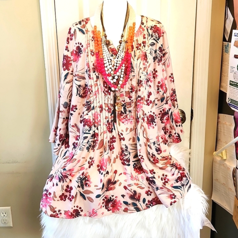 NWOT Catherine's Flowered Blouse 1X
